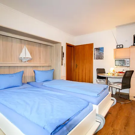 Und Zentrumsnahe Für Bis Zu 2 Personen In Döse *